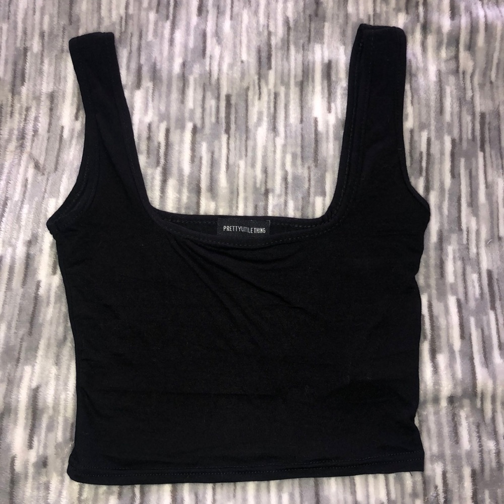 prettylittlething tank / sz 2